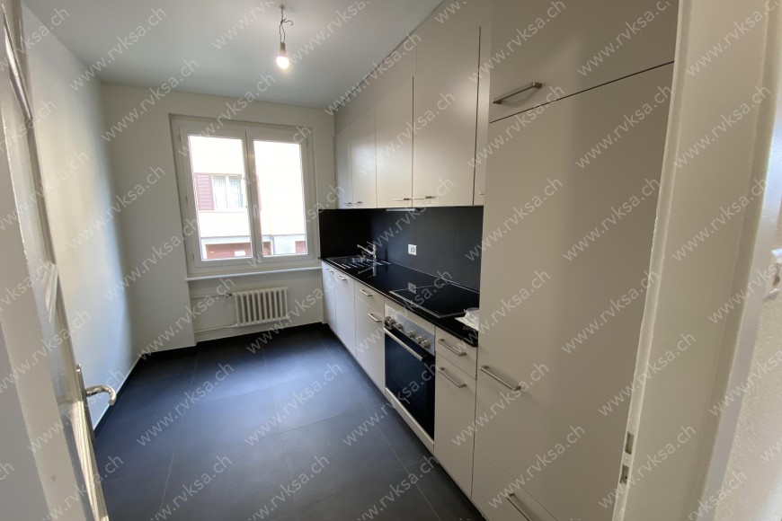 Appartement de 3 pièces, 60 m2, à Neuchâtel - Séjour 