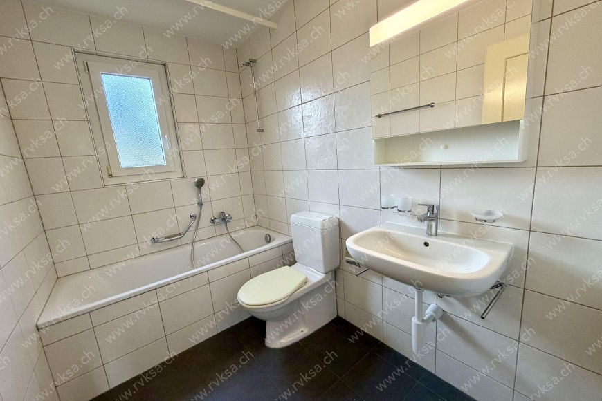 Appartement de 3 pièces, 61 m2, à Bevaix Appartement de 3 pièces, 61 m2, à Bevaix - Salle de bain