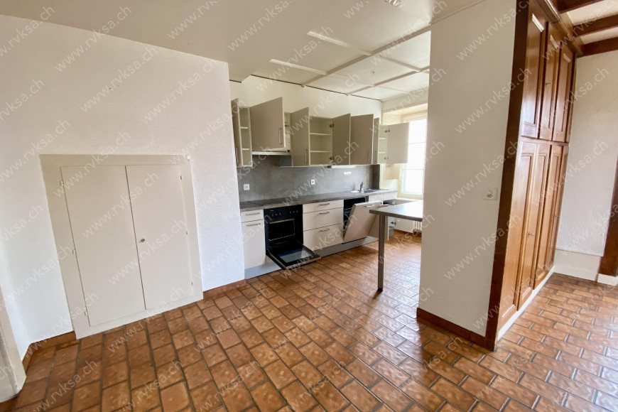 Appartement de 5 pièces, 183 m2, à La Chaux-de-Fonds - Cuisine 
