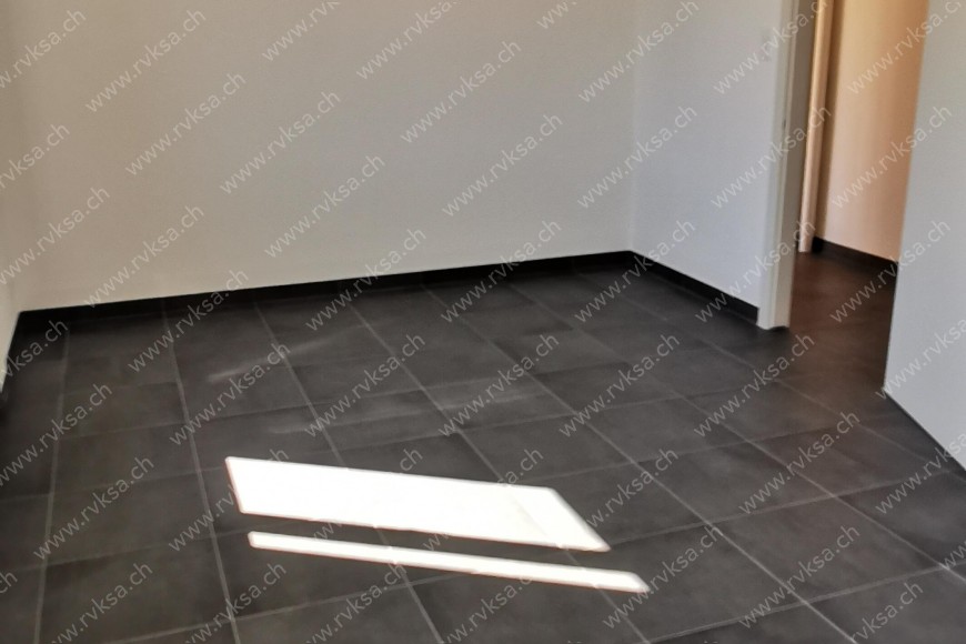 Appartement de 2 pièces, 40 m2, à Neuchâtel - Séjour 
