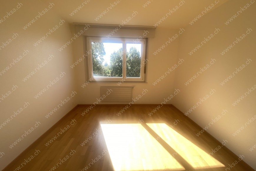 Appartement de 2 pièces, 43 m2, à Bôle - Chambre N°2 