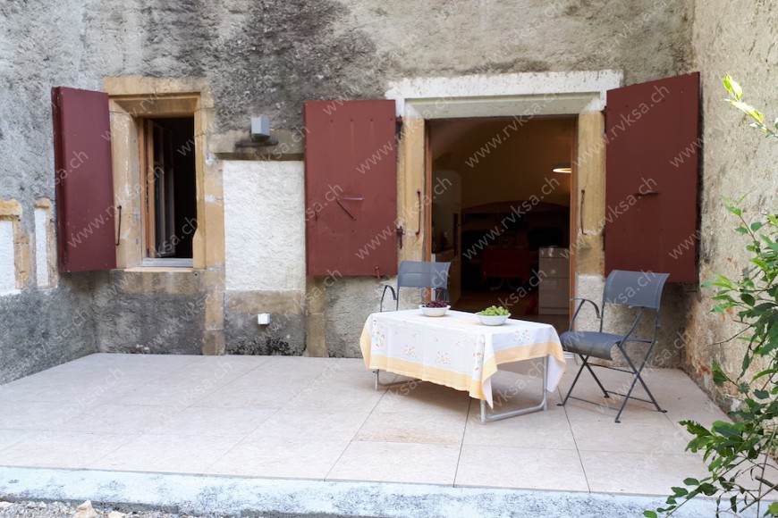 Appartement de 5.5 pièces, 164 m2, à Fenin - Balcon - terrasse 