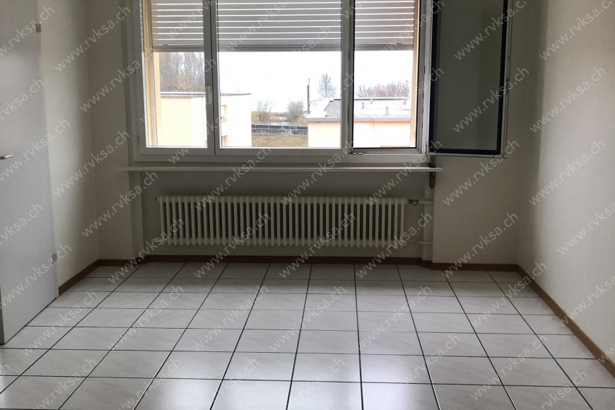 Appartement de 2 pièces, à Hauterive - Séjour 