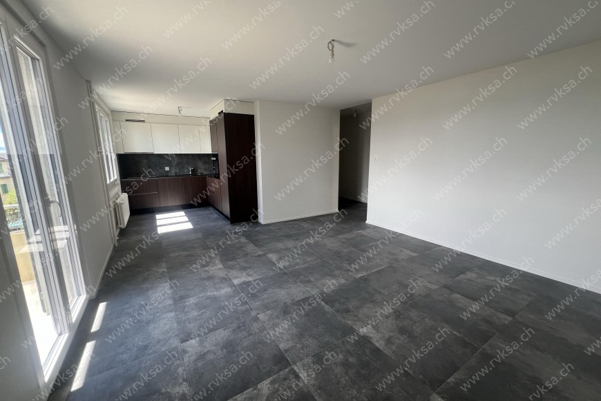 Appartement de 3 pièces, 70 m2, à Neuchâtel - Séjour 