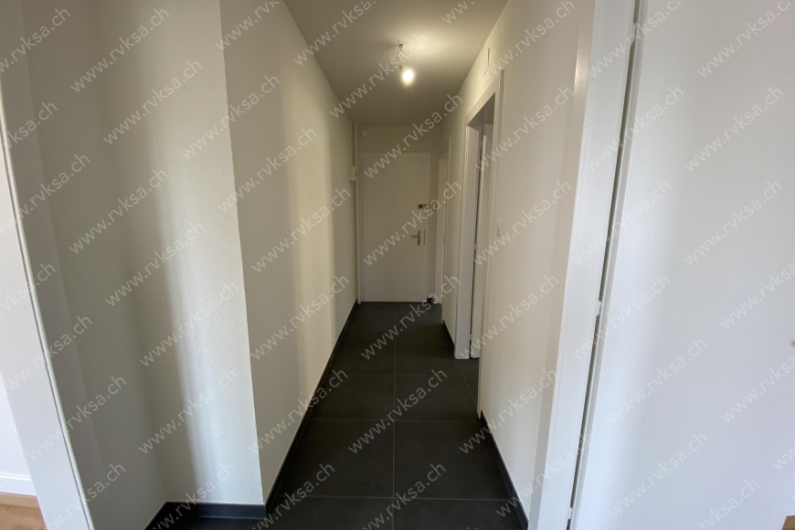 Appartement de 3 pièces, 60 m2, à Neuchâtel - Corridor 