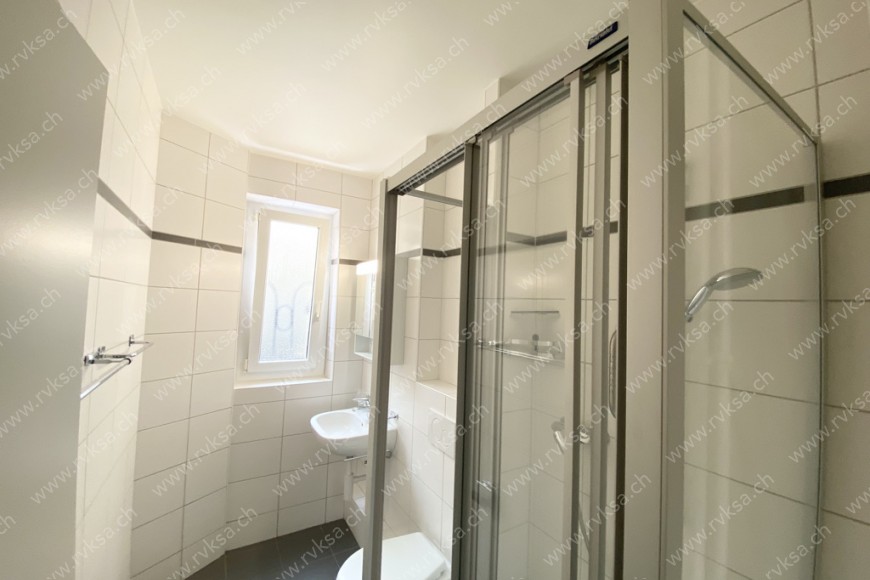 Appartement de 2 pièces, 47 m2, à Neuchâtel Appartement de 2 pièces, 47 m2, à Neuchâtel - Salle de bain