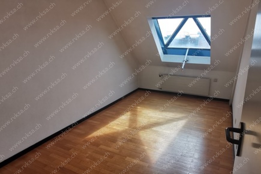 Appartement de 5.5 pièces, à Neuchâtel - Chambre N°1 