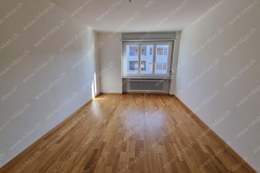 Appartement de 4 pièces, 80 m2, à Peseux Appartement de 4 pièces, 80 m2, à Peseux - Chambre N°3