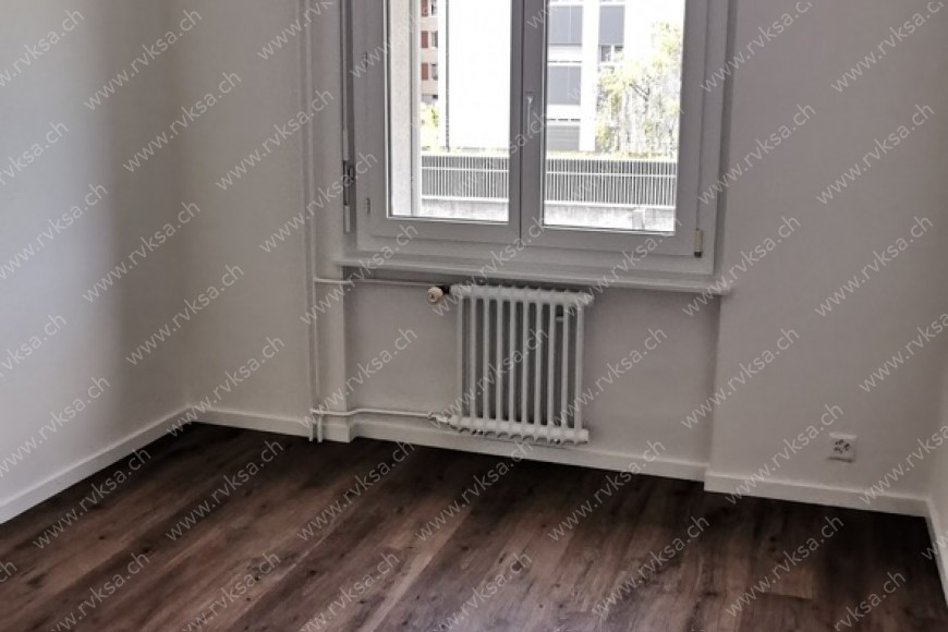 Appartement de 4 pièces, à Bevaix - Chambre N°1 
