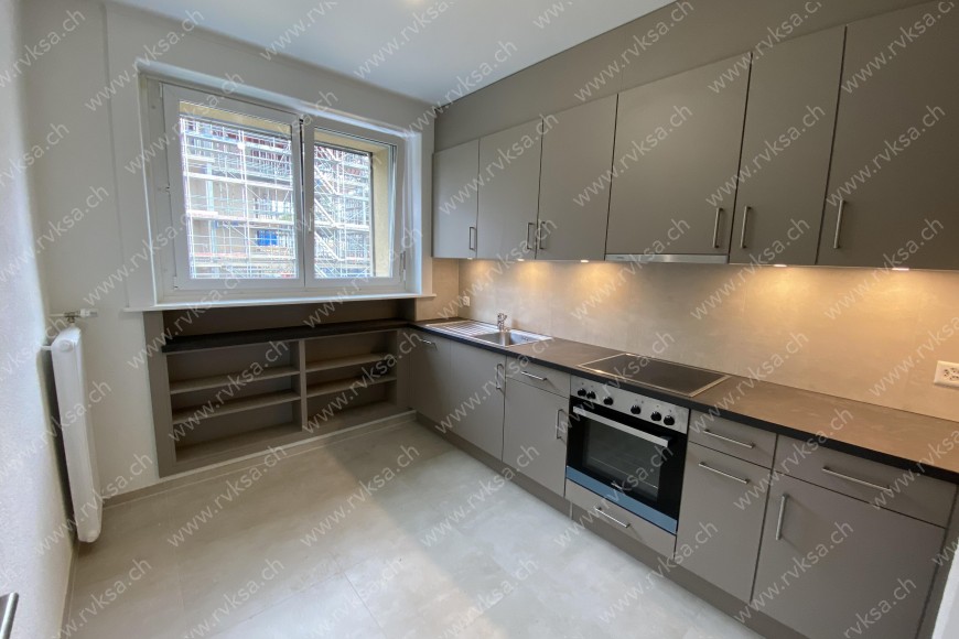 Appartement de 4.5 pièces, 90.60 m2, à Neuchâtel - Séjour 