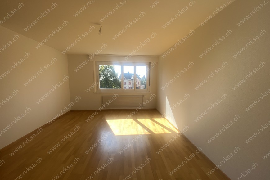 Appartement de 2 pièces, 43 m2, à Bôle - Chambre N°1 