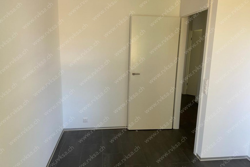 Appartement de 5.5 pièces, 135.57 m2, à Colombier - Chambre N°3 