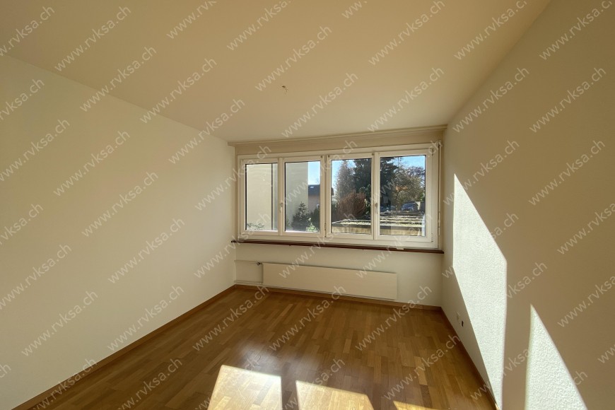 Appartement de 4 pièces, à Les Geneveys-sur-Coffrane - Chambre N°3 