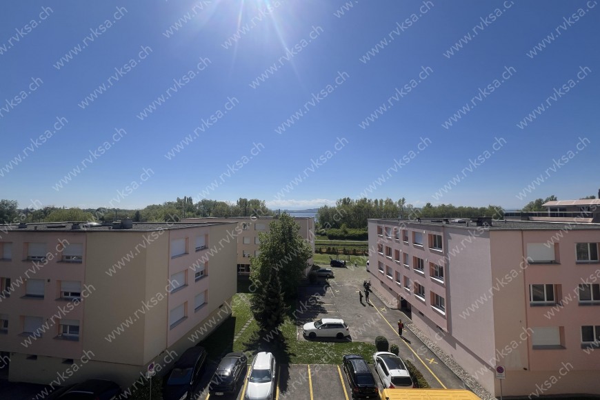 Appartement de 3.5 pièces, à Hauterive - Vue 