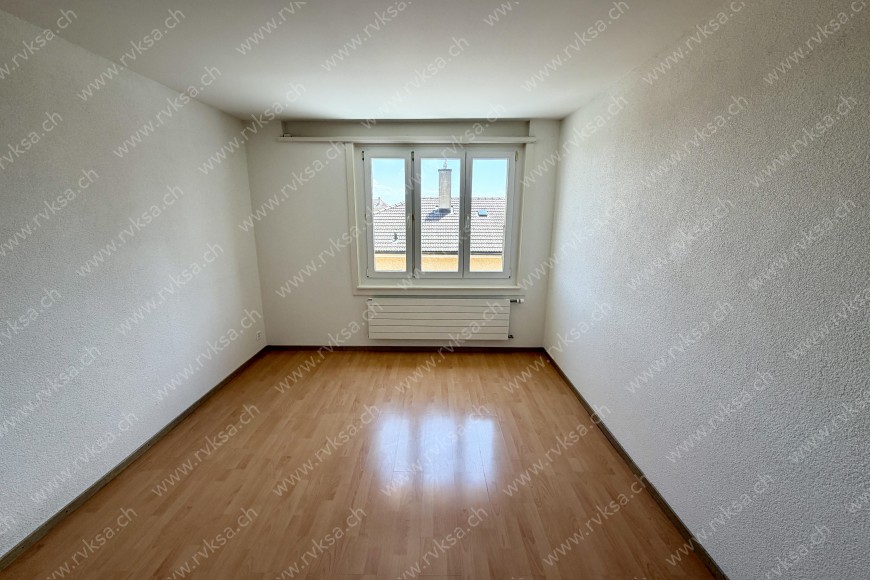 Appartement de 4 pièces, 90 m2, à Neuchâtel - Chambre N°3 