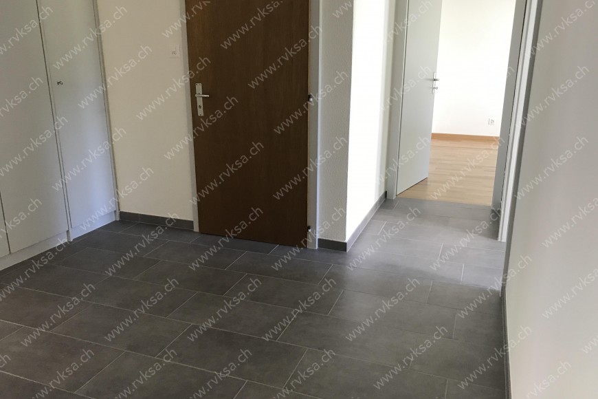 Appartement de 3 pièces, 60 m2, à Cortaillod Appartement de 3 pièces, 60 m2, à Cortaillod - Hall