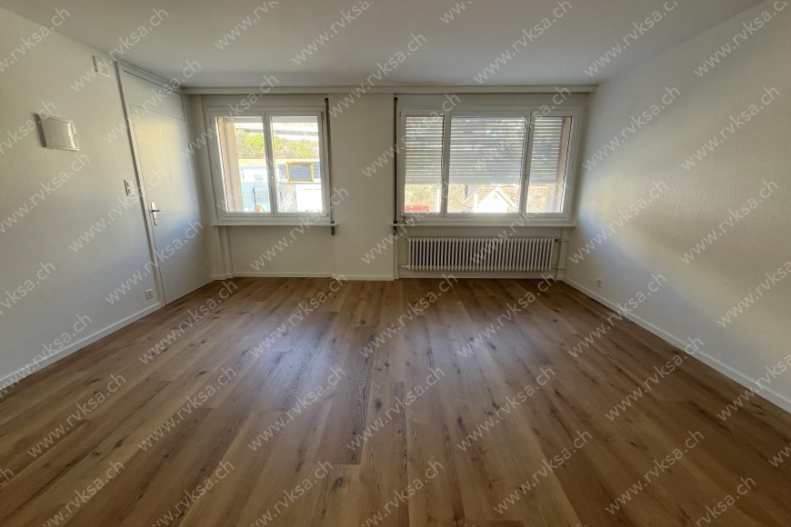 Appartement de 2 pièces, 45 m2, à Hauterive - Séjour 