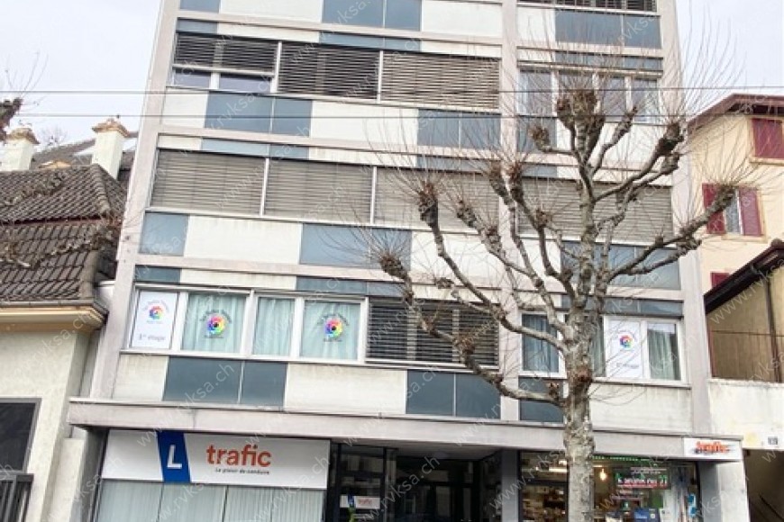 Local commercial de 3 pièces, 66 m2, à Neuchâtel Bâtiment Local commercial de 3 pièces, 66 m2, à Neuchâtel