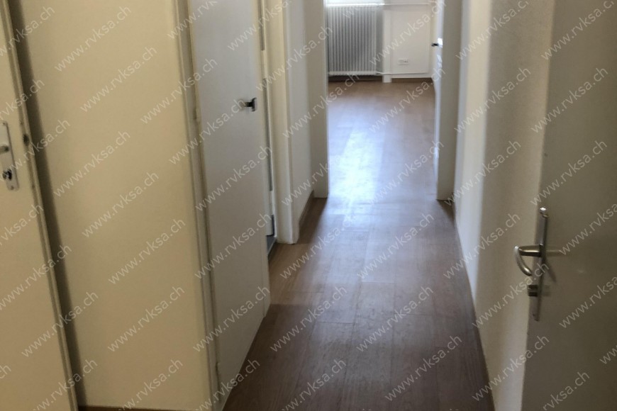 Appartement de 2 pièces, 32 m2, à Neuchâtel Appartement de 2 pièces, 32 m2, à Neuchâtel - Hall