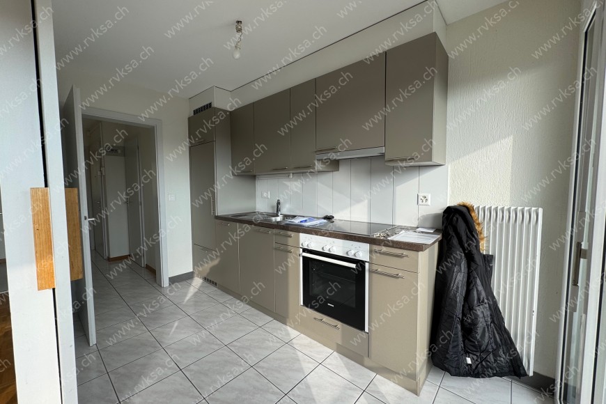 Appartement de 4 pièces, 74 m2, à Cornaux - Cuisine 