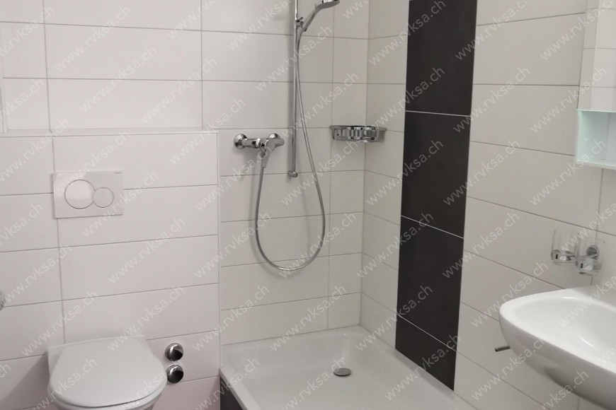 Appartement de 2 pièces, 40 m2, à Neuchâtel - Salle de bain 