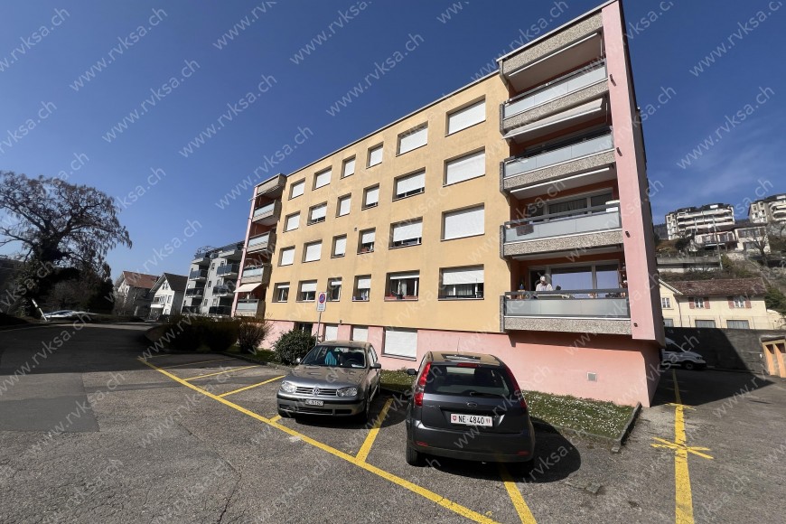 Appartement de 2 pièces, à Hauterive Bâtiment Appartement de 2 pièces, à Hauterive