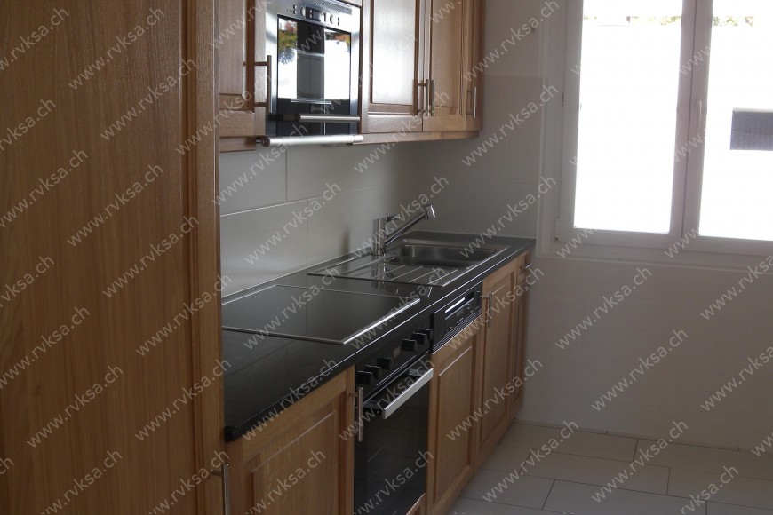 Appartement de 4 pièces, 90 m2, à Neuchâtel Appartement de 4 pièces, 90 m2, à Neuchâtel - Cuisine