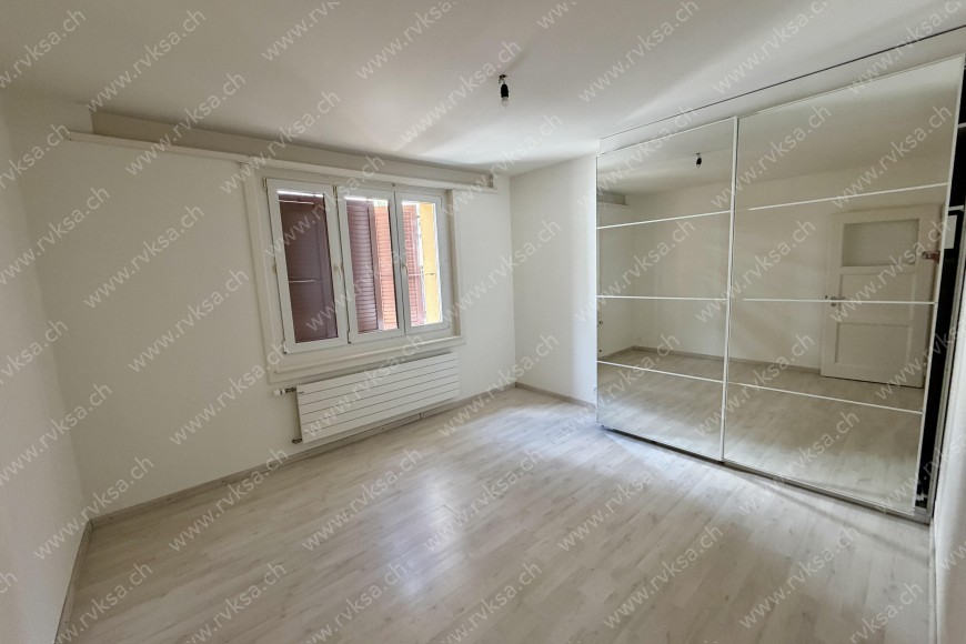 Appartement de 4 pièces, 90 m2, à Neuchâtel - Chambre N°2 