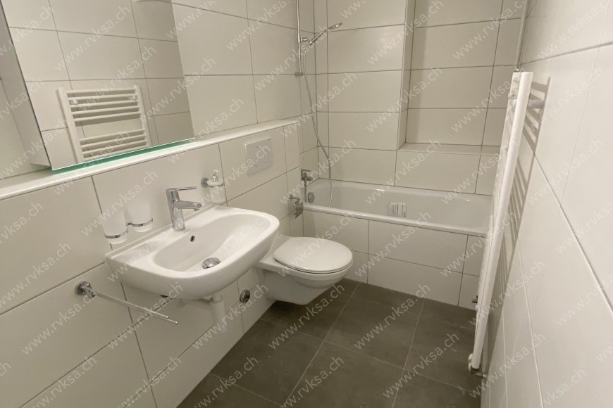 Appartement de 3 pièces, 65 m2, à Boudry - Salle de bain 