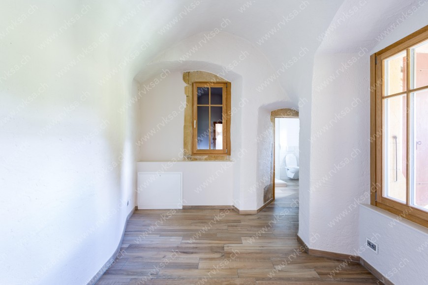 Appartement de 5.5 pièces, 164 m2, à Fenin - Chambre N°2 