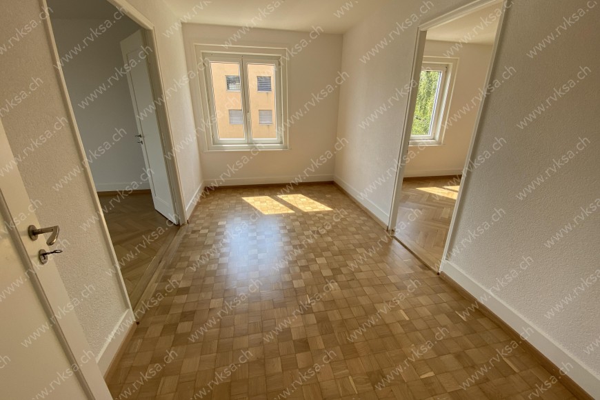 Appartement de 4 pièces, 80 m2, à Neuchâtel - Chambre N°2 