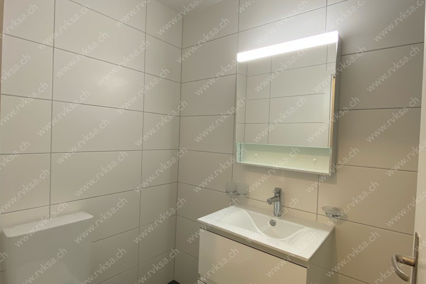 Appartement de 2 pièces, 44 m2, à Bevaix - Salle de bain 