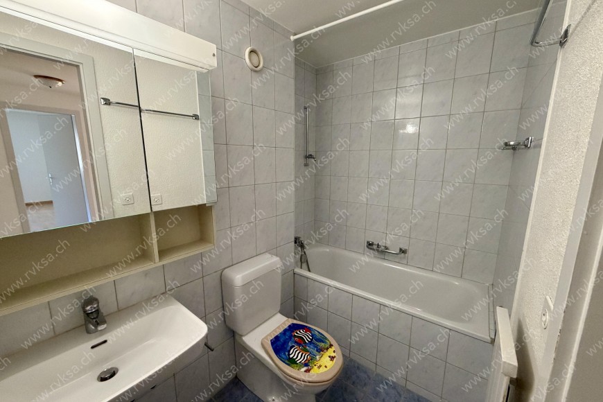Appartement de 4 pièces, 85 m2, à Boudry - Salle de bain 