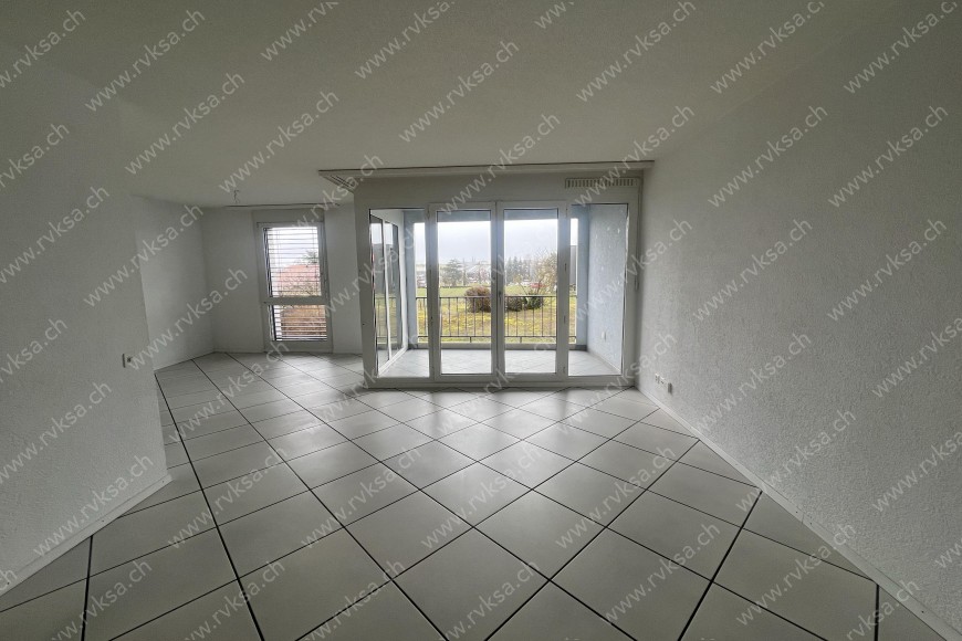 Appartement de 4.5 pièces, 100 m2, à Boudry Appartement de 4.5 pièces, 100 m2, à Boudry - Séjour