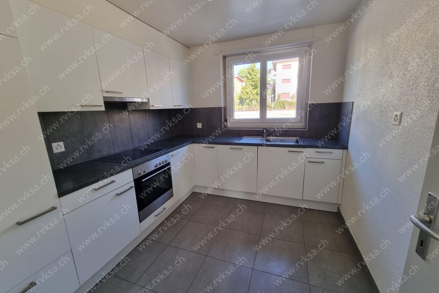 Appartement de 4 pièces, 80 m2, à Peseux Appartement de 4 pièces, 80 m2, à Peseux - Séjour