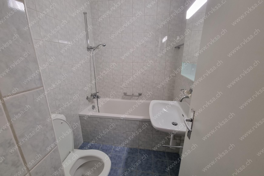 Appartement de 2 pièces, 40 m2, à Boudry Appartement de 2 pièces, 40 m2, à Boudry - Salle de bain