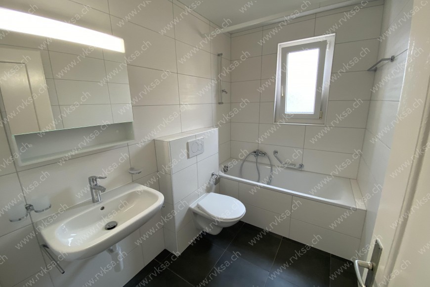 Appartement de 3 pièces, 61 m2, à Bevaix - Salle de bain 
