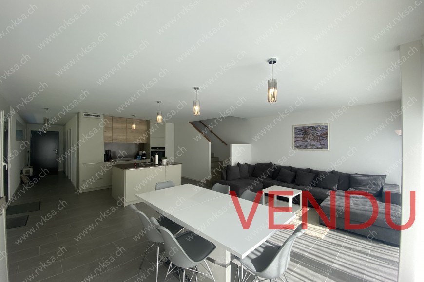 Rez-de-chaussée - Séjour et cuisine