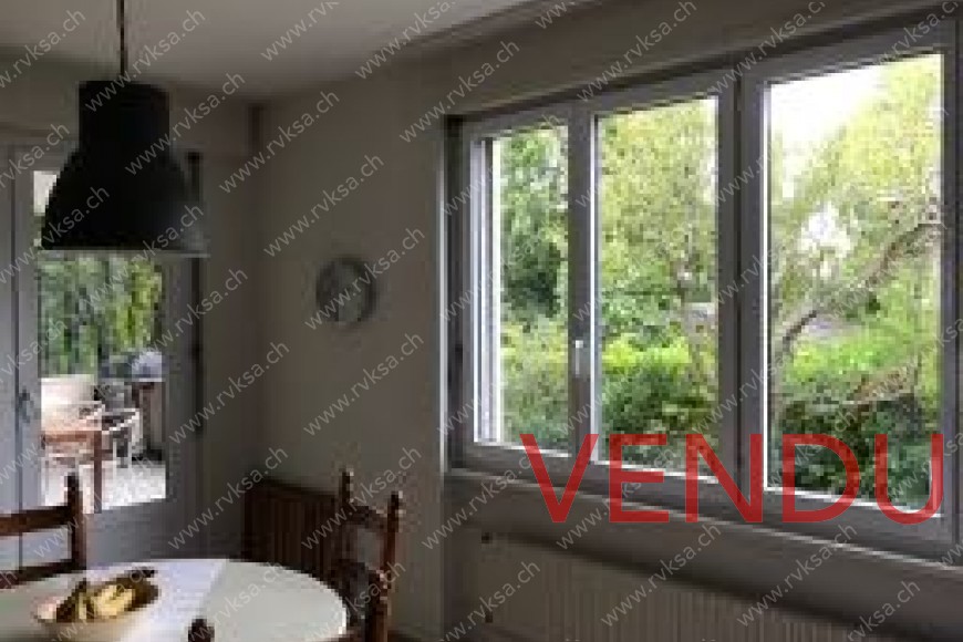 Appartement rez - Accès extérieur depuis cuisine