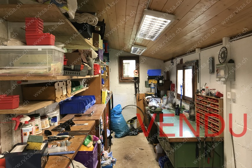 Sous-le-Signal N° 6 / Atelier - Dépôt extérieur