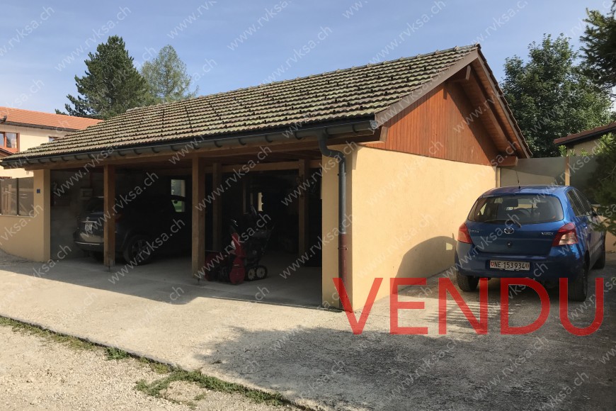 Sous-le-Signal N° 6 / Couverts pour voiture