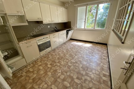 Appartement de 4 pièces, 130 m2, à Neuchâtel - Séjour 