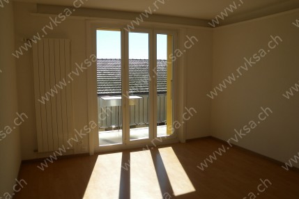 Appartement de 4 pièces, 90 m2, à Neuchâtel - Séjour 