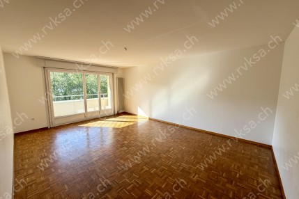 Appartement de 4 pièces, 85 m2, à Boudry - Séjour 